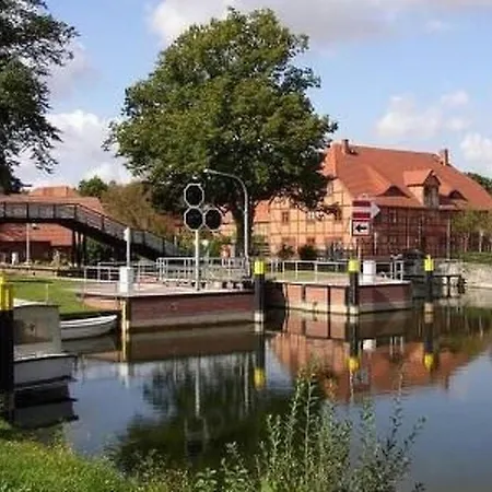 Mona By Interhome Quetzin